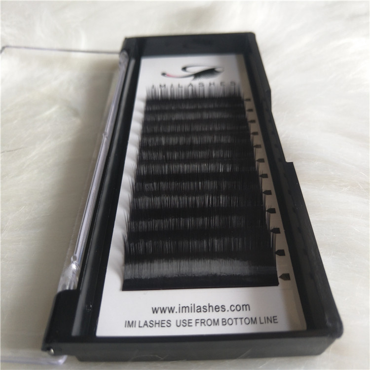 eyelash growth mascara.jpg